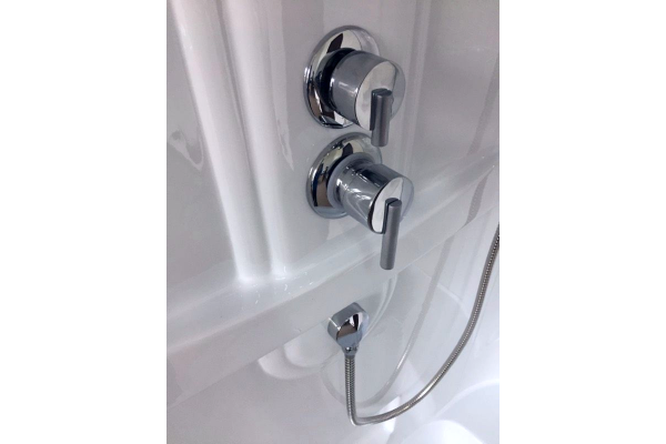 Гидромассажный бокс Royal Bath 120х80х217, прозрачное  стекло, белый профиль, левая, RB 8120BP1-T-L