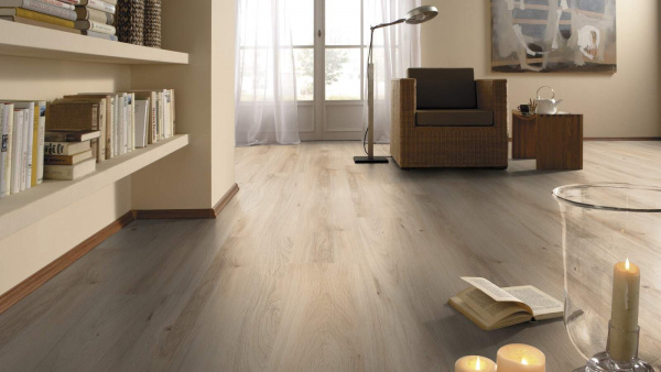 Ламинат Kronotex Dynamic Plus  Дуб Арлэс 1380х193 мм, D4702